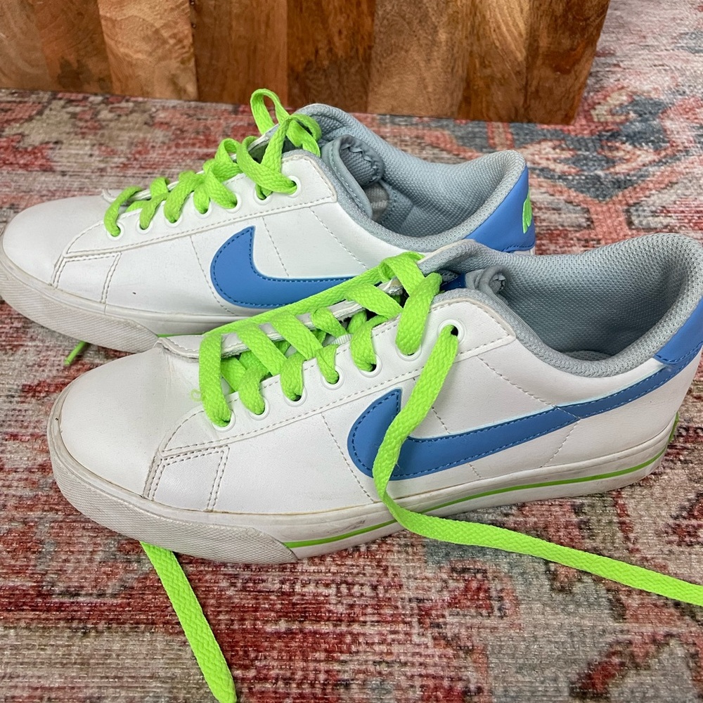 Nike Sneakers
